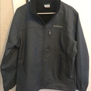 Men's Columbia SoftShell Jacket, Large